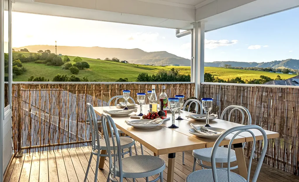 Jamberoo 4Kwarto Elevated Modern Family Home with Uninterrupted Escarpment Vistas
