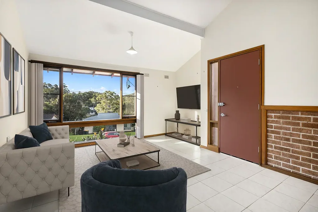 Unanderra 3 Bedroom Neat and sweet on a lovely garden block
