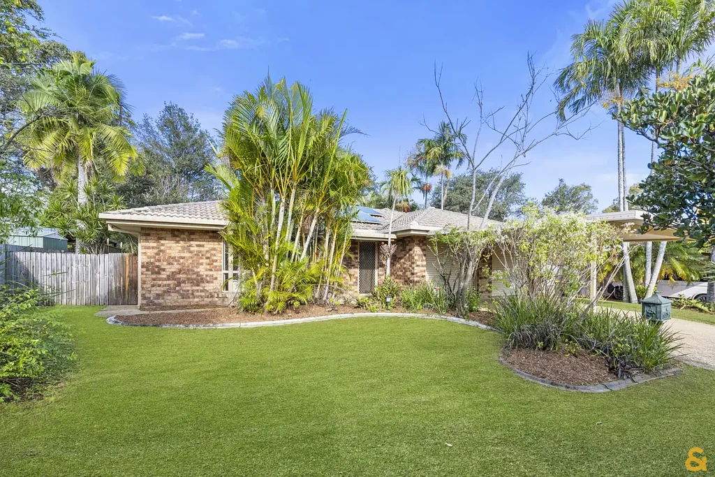 Wynnum West 4部屋 Make the Smart Move to Maxwell Place - Where Lifestyle Meets Convenience