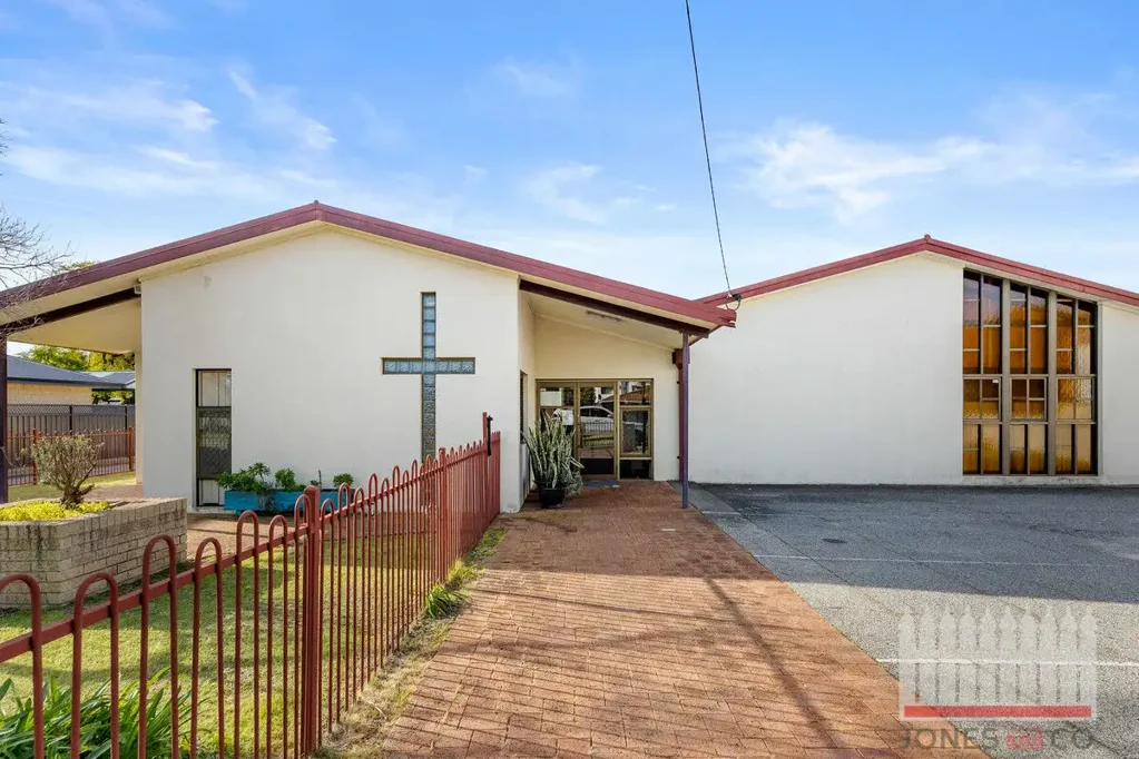 Bassendean 4房  Rare Mixed-Use Redevelopment Opportunity in the Heart of Bassendean
