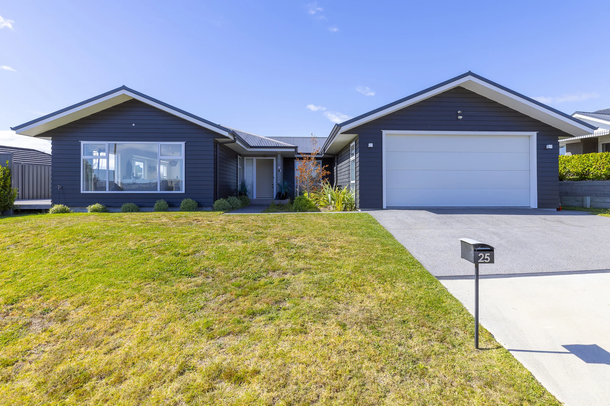 Wharewaka 3બેડરૂમ Why Build? Move In Now – Modern, Stylish & Ready