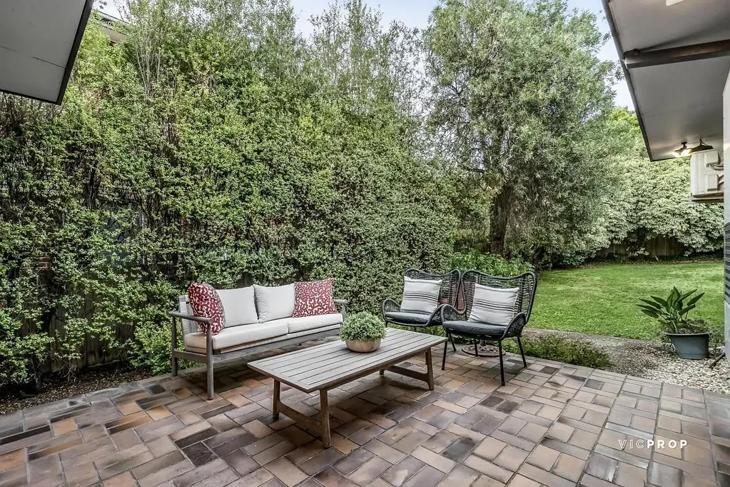 Camberwell 5 Bedroom Pre-eminent Prestige Near Sunnyside Estate: A Rare Camberwell Canvas