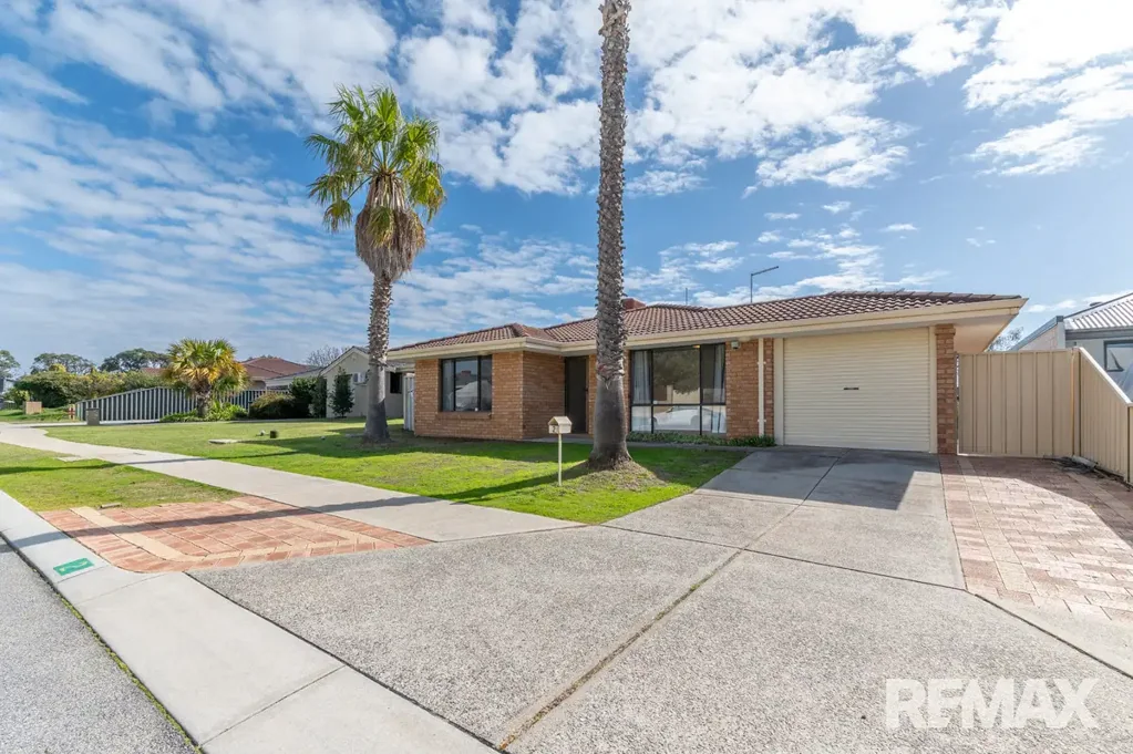 Ocean Reef 4ਬੈੱਡਰੂਮ *** UNDER OFFER ***