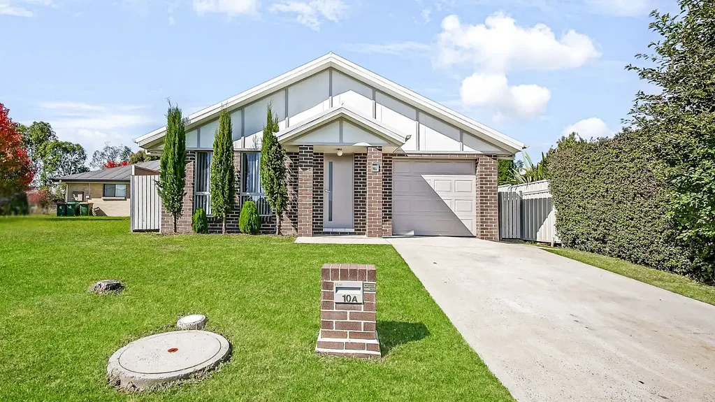 10a Begonia Place, Orange, NSW 2800