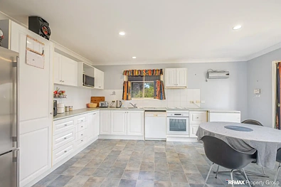 17 Walter Street, Tiaro, QLD 4650, 2 Bedrooms, 1 Bathrooms, House
