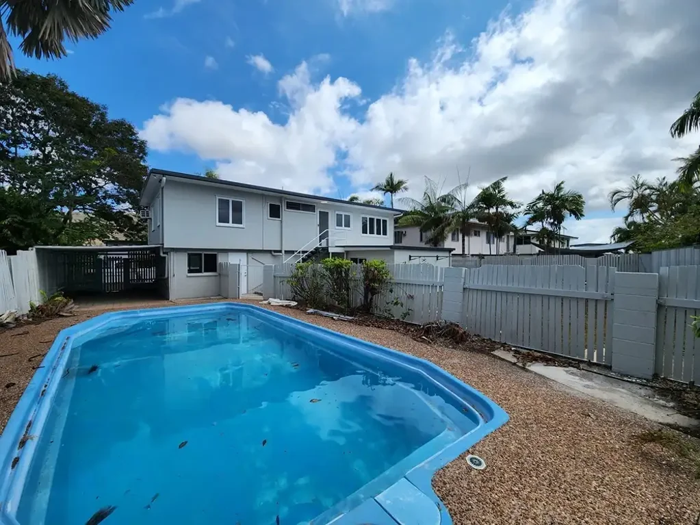 Kirwan 3 Bedroom Renovated Highset Home with Pool in Prime Kirwan Location