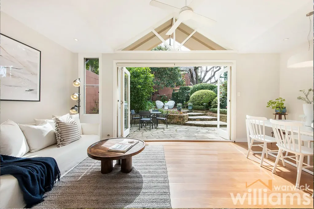 26 Lyons Road, Drummoyne, NSW 2047