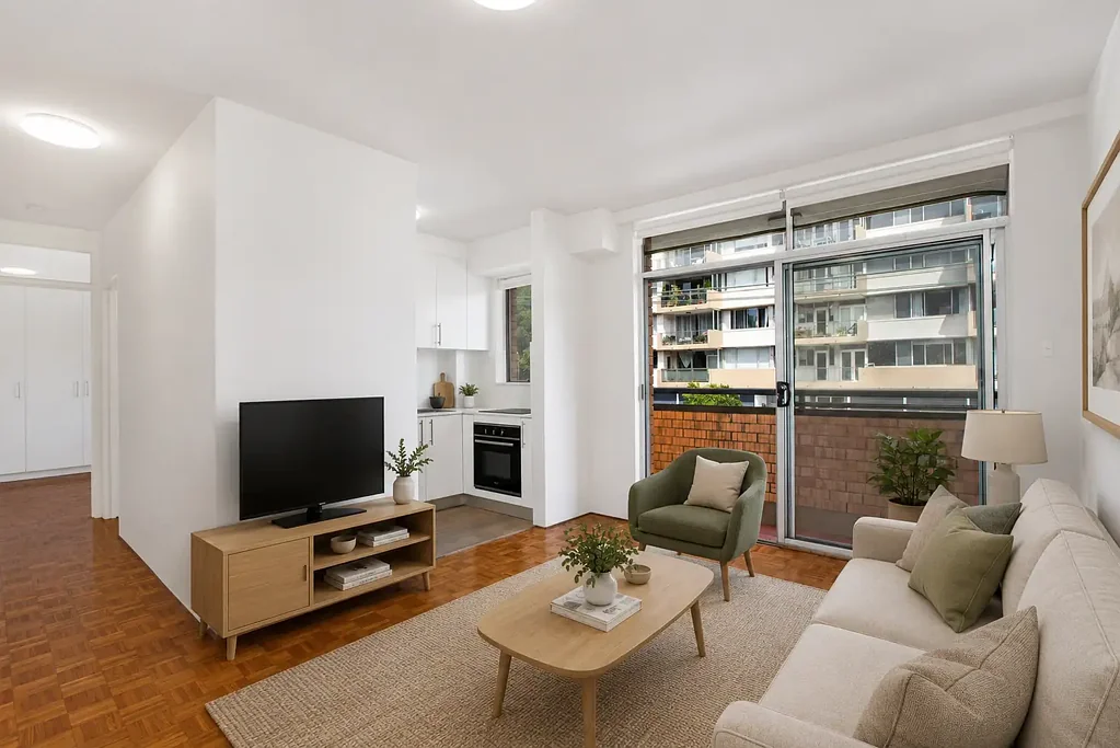 Sunlit Bondi Apartment in Boutique Block