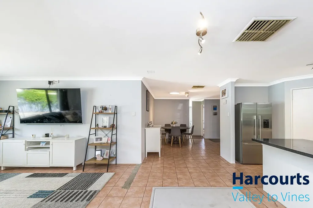 Ellenbrook 4部屋 UNDER OFFER, UNDER OFFER, UNDER OFFER!!