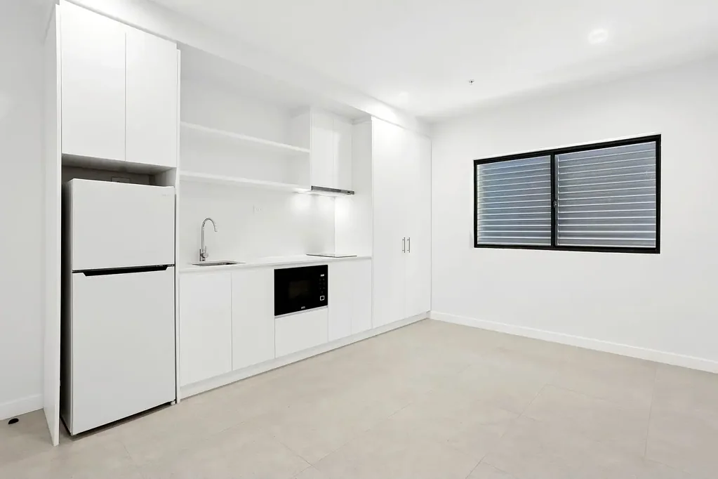 Contemporary Studio with Utilities & WiFi Included