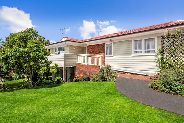 29 Sartors Avenue, Browns Bay, North Shore City