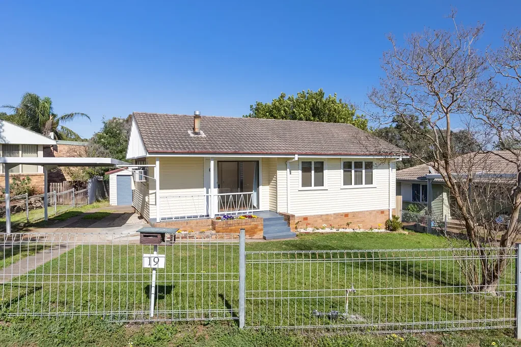 19 Tobruk Avenue, Muswellbrook, NSW 2333