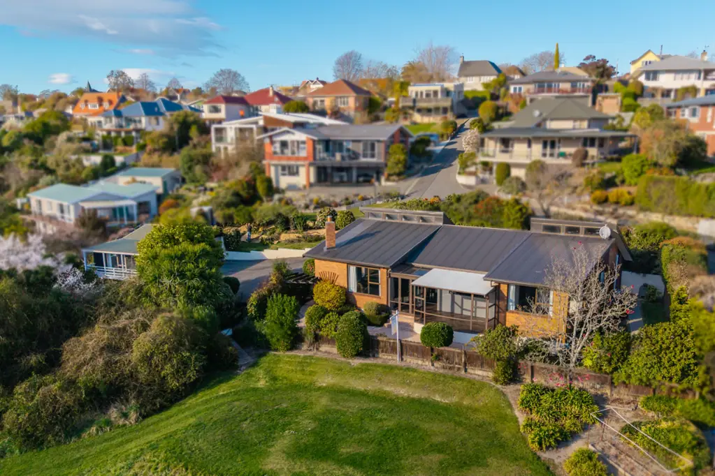 Highfield 3房  Golf Course View - Could This Be For You?
