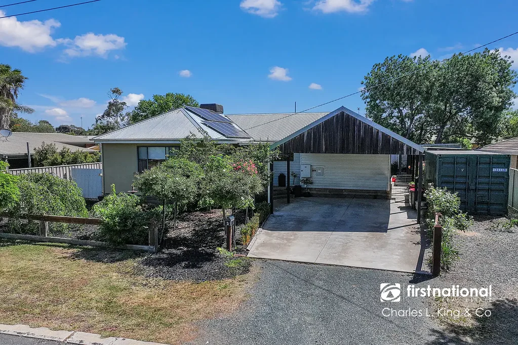 Echuca 3ห้องนอน Cute, Character Filled Home