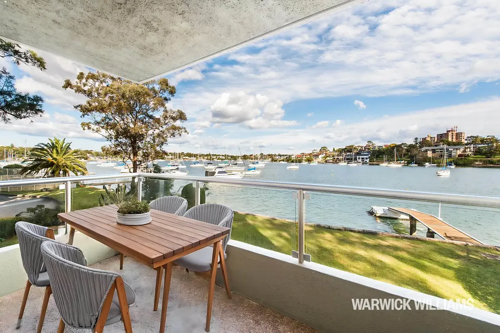 WATERFRONT APARTMENT - FULLY RENOVATED WITH STUNNING WATER VIEWS