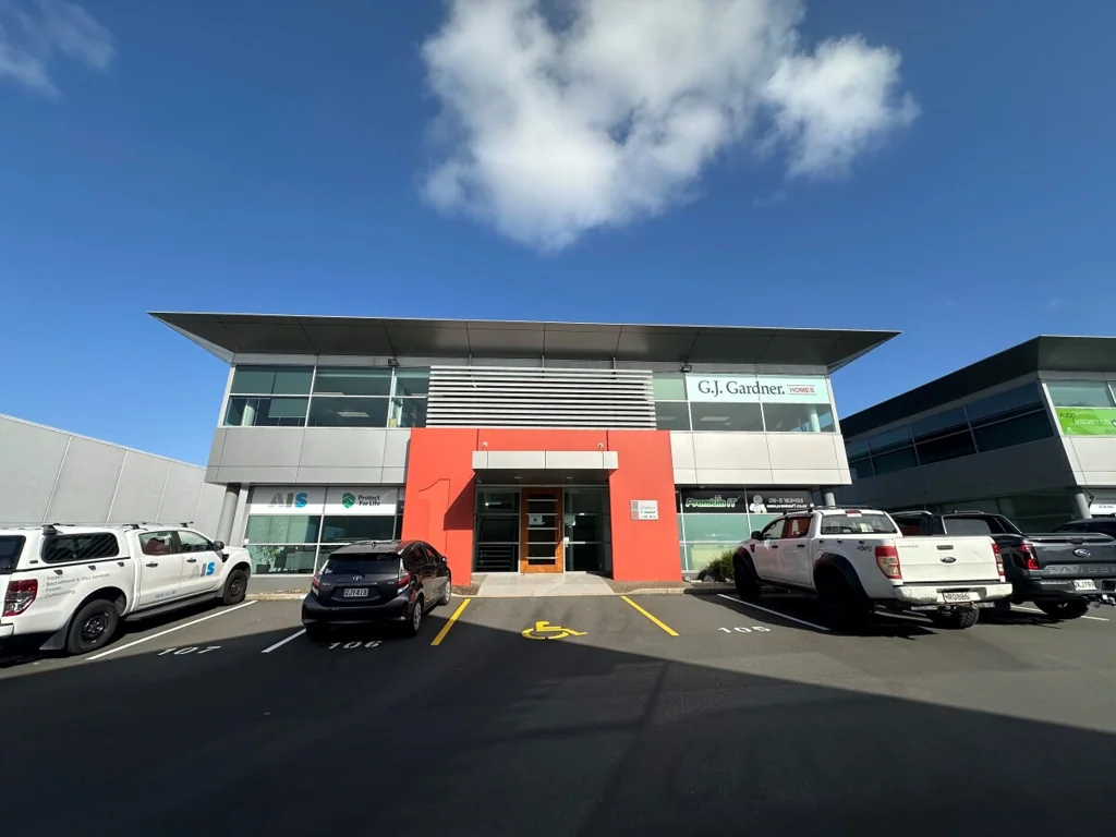 East Tamaki 157m² Open-Plan Office on Ground Floor