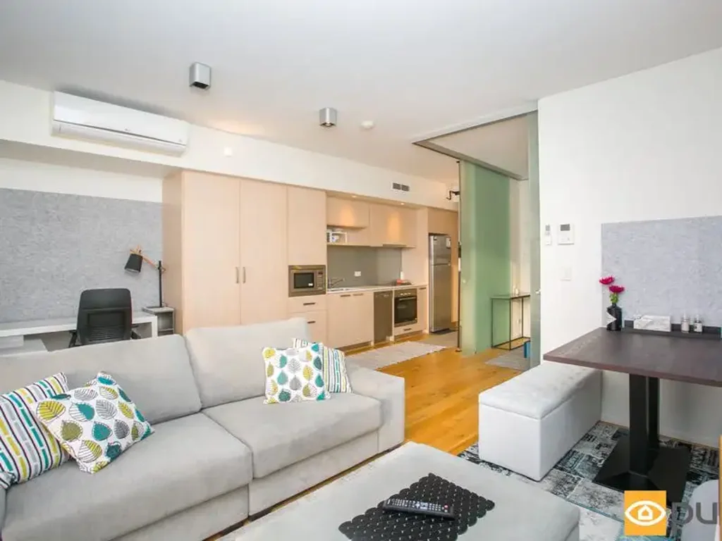 FULLY FURNISHED & EQUIPPED ONE BEDROOM APARTMENT IN A FANTASTIC LOCATION