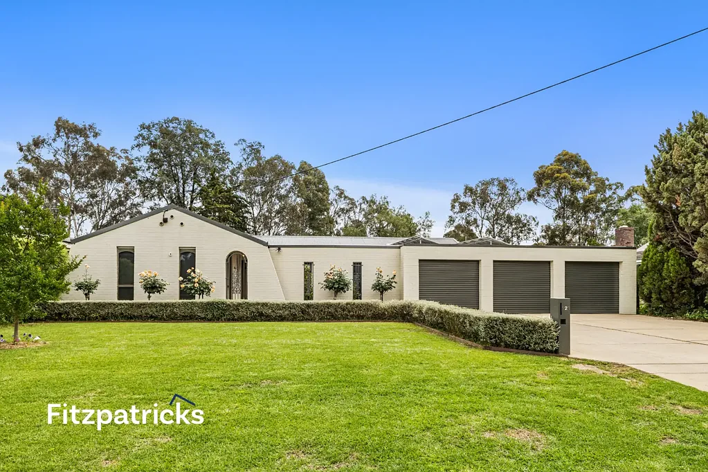 121 Dalkeith Avenue, Lake Albert, NSW 2650