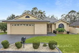 19 Glen-Ayre Avenue, Horsley