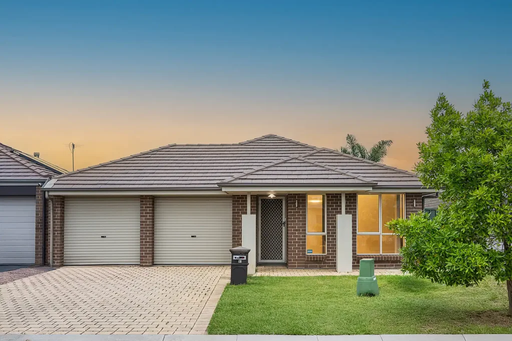 10 Mahogany Circuit, Parafield Gardens, SA 5107