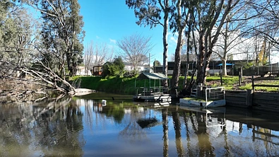 Mathoura 3 Slaapkamer Gulpa Retreat Tourist Park — Freehold Going Concern
