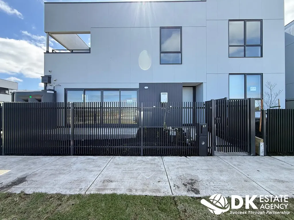 Brand New Home  in the heart of Wollert