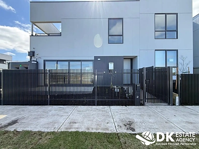 27 Lucent Avenue, Wollert, VIC 3750, 3 habitaciones, 2 baños, Townhouse