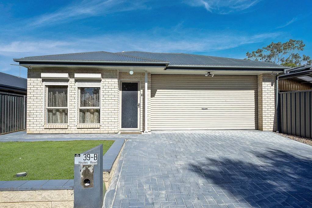 Elizabeth Park 5ਬੈੱਡਰੂਮ TITLE: Generous Family Home - Nothing to Spend