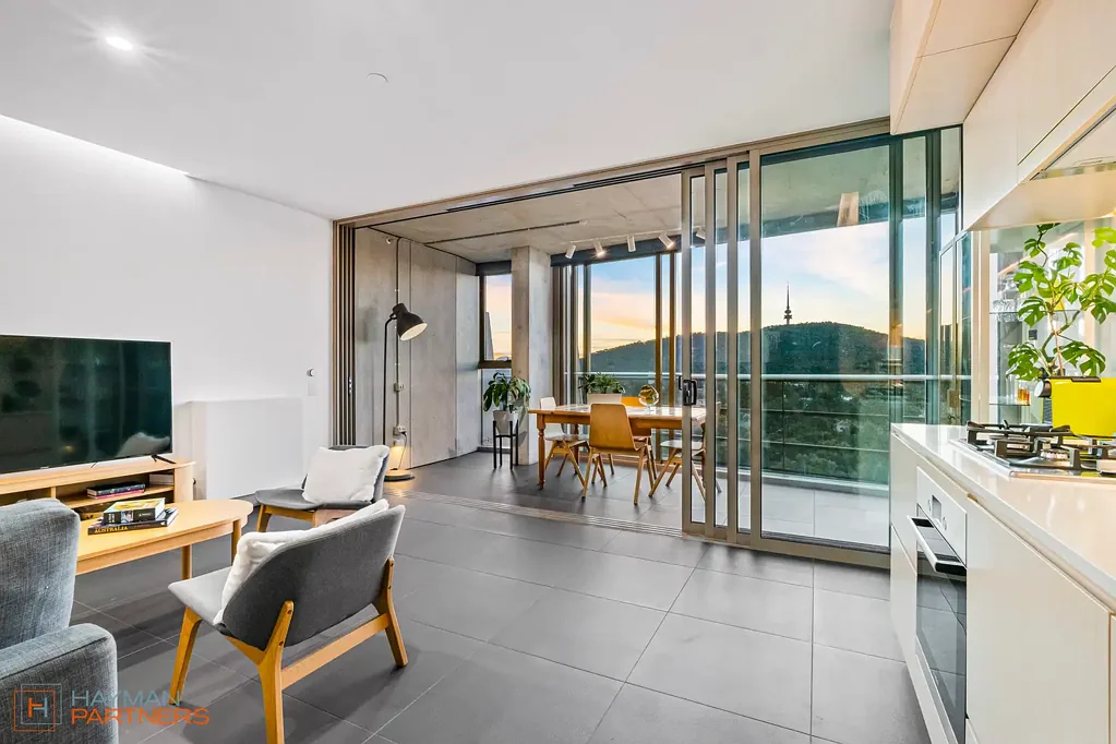 City 2 Bedroom Boutique Nishi living, ideal location