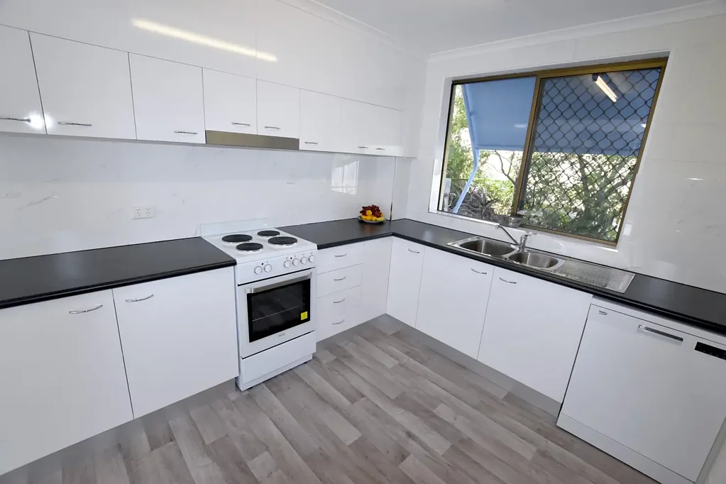 APPLICATION APPROVED:: CBD TOWNHOUSE