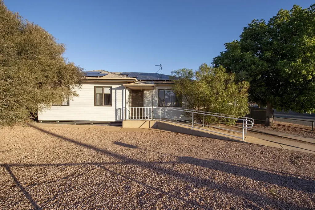 17 Meadow Cres, Port Pirie, SA 5540