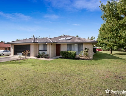 12 Fiona Place Armidale NSW, Armidale, Tamworth, 5 ਕਮਰੇ, 2 ਬਾਥਰੂਮ, House