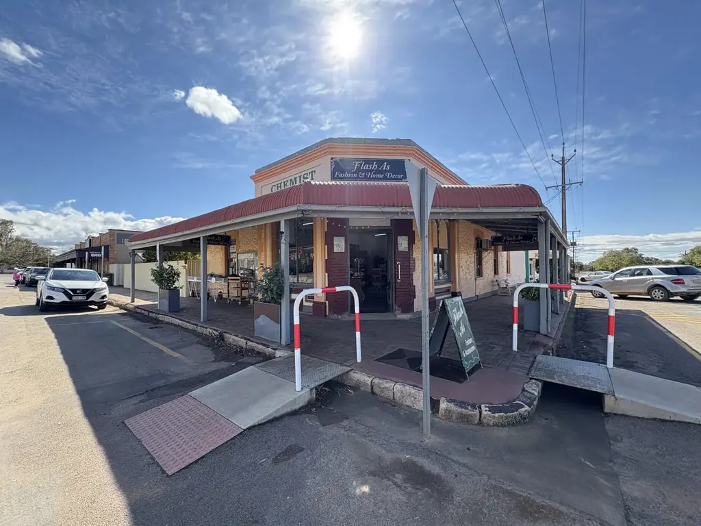 42 First Street, Quorn, SA 5433