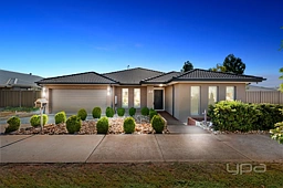 24 Stonehenge Drive, Cobblebank