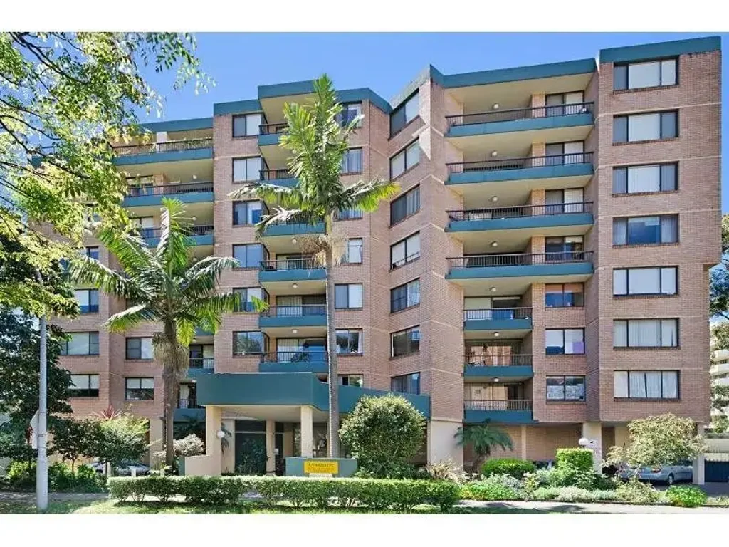 2 Bedroom Apartment In Chatswood For Lease