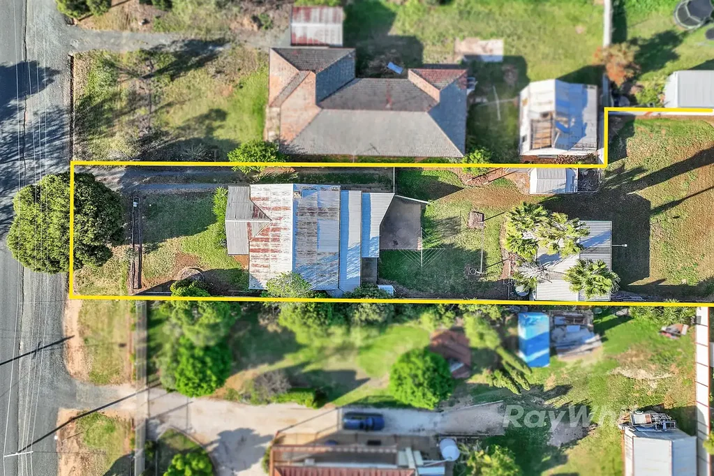 9 Mackay Street, Rochester, VIC 3561