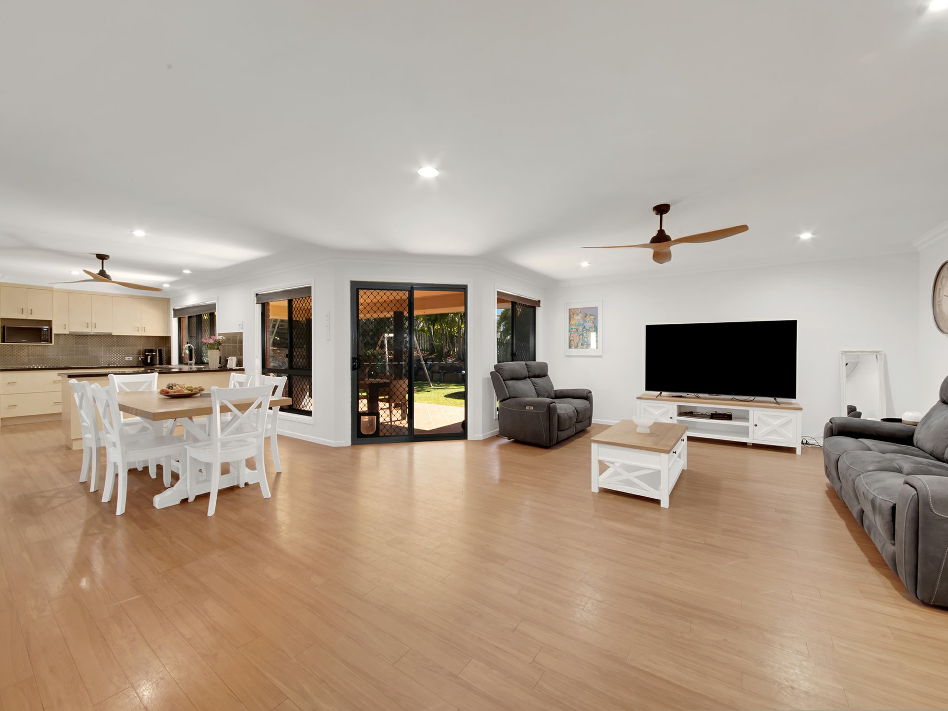 11 PRYDE ST, TANNUM SANDS QLD 4680, 0房, 0浴, House