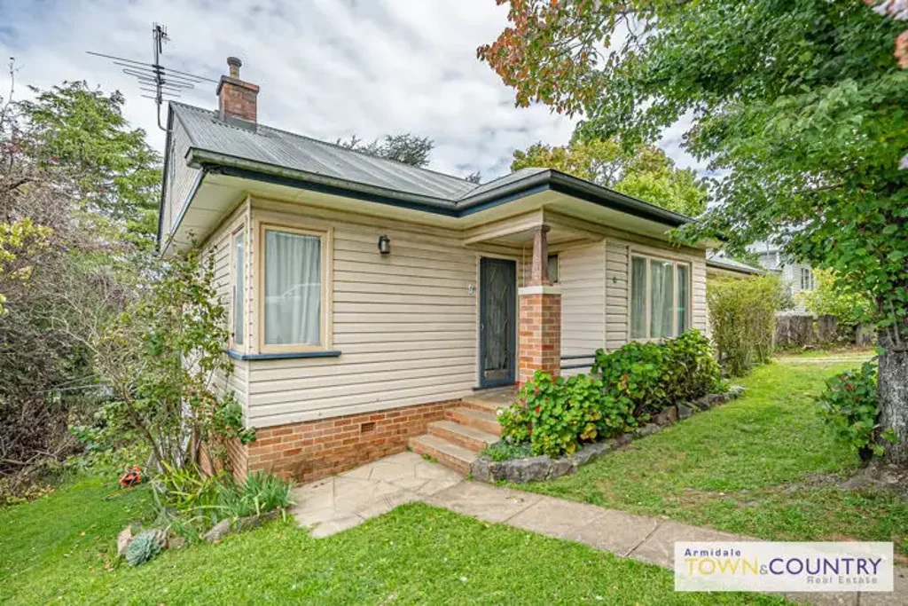 6 Quin Avenue, Armidale