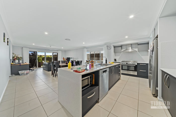 39 WOODSIDE WAY, THORNLANDS QLD 4164, 0 રૂમ, 0 બાથરૂમ, House