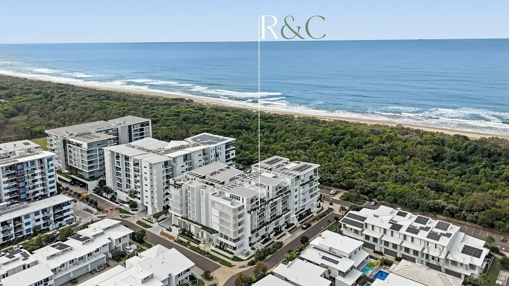 Bokarina 2침실 Coastal Luxury with Water Views in the Prestigious Oasis Bok Beach