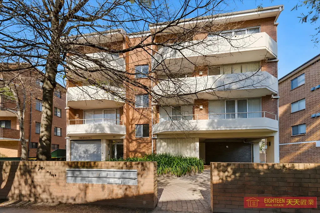 Rockdale 2房 宽敞全砖单元房，采光充足，生活便利 Spacious Full-Brick Unit, Light-Filled, Convenient Lifestyle