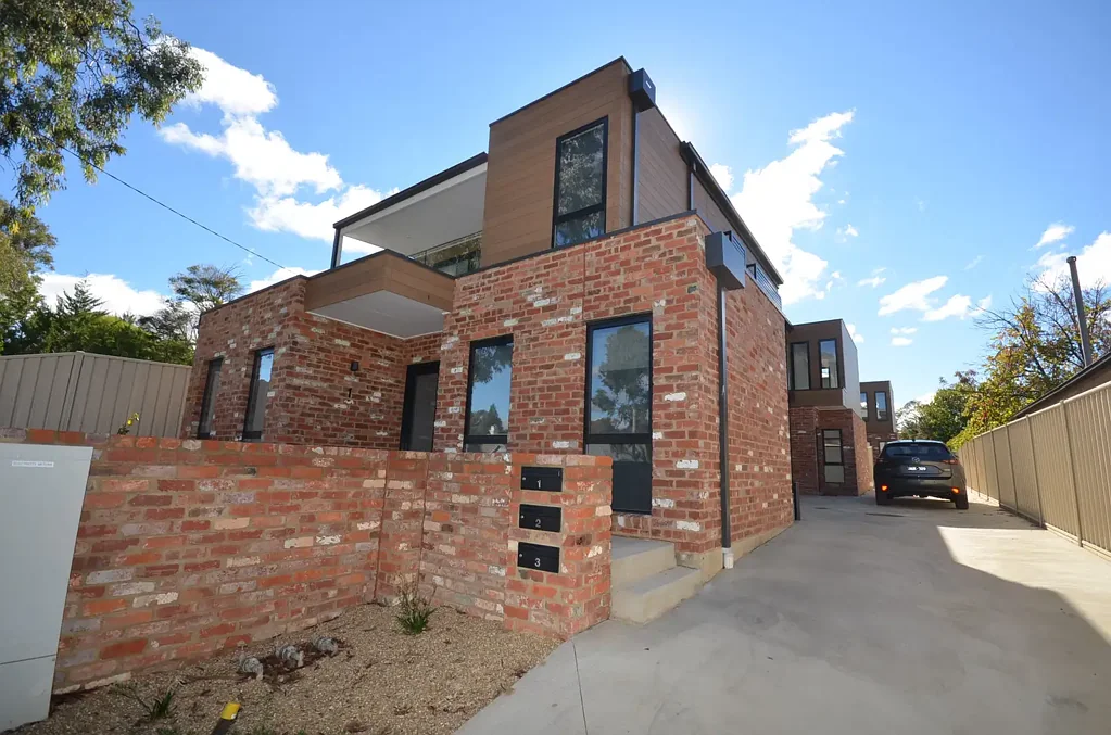 FULLY FURNISHED - CONTACT AGENT FOR AVAILABILITY