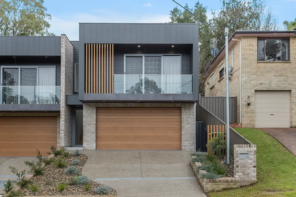 Brand New Duplex offering Ultra Modern Living!