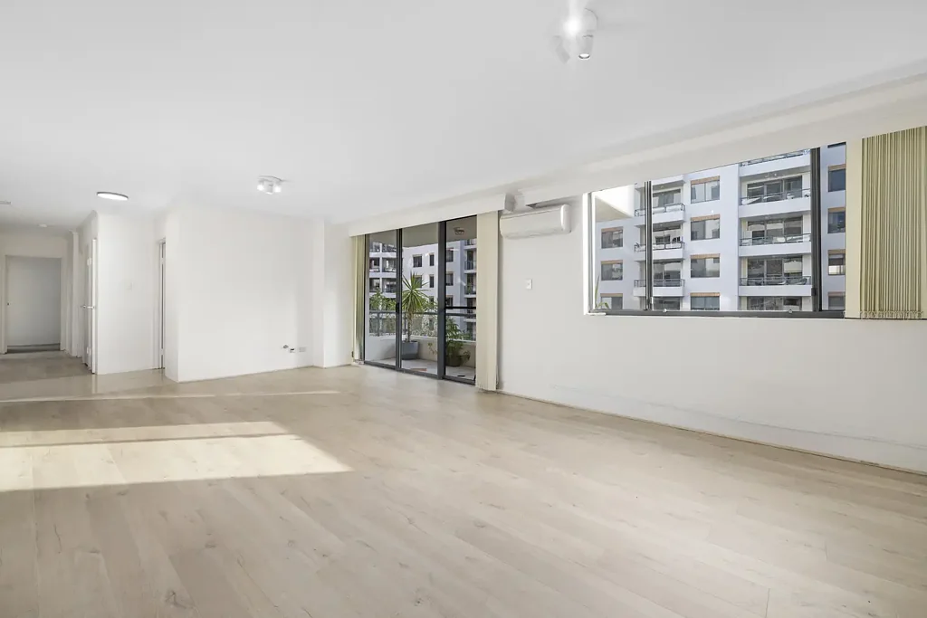 Stylish Pyrmont Living in the Palladium Complex
