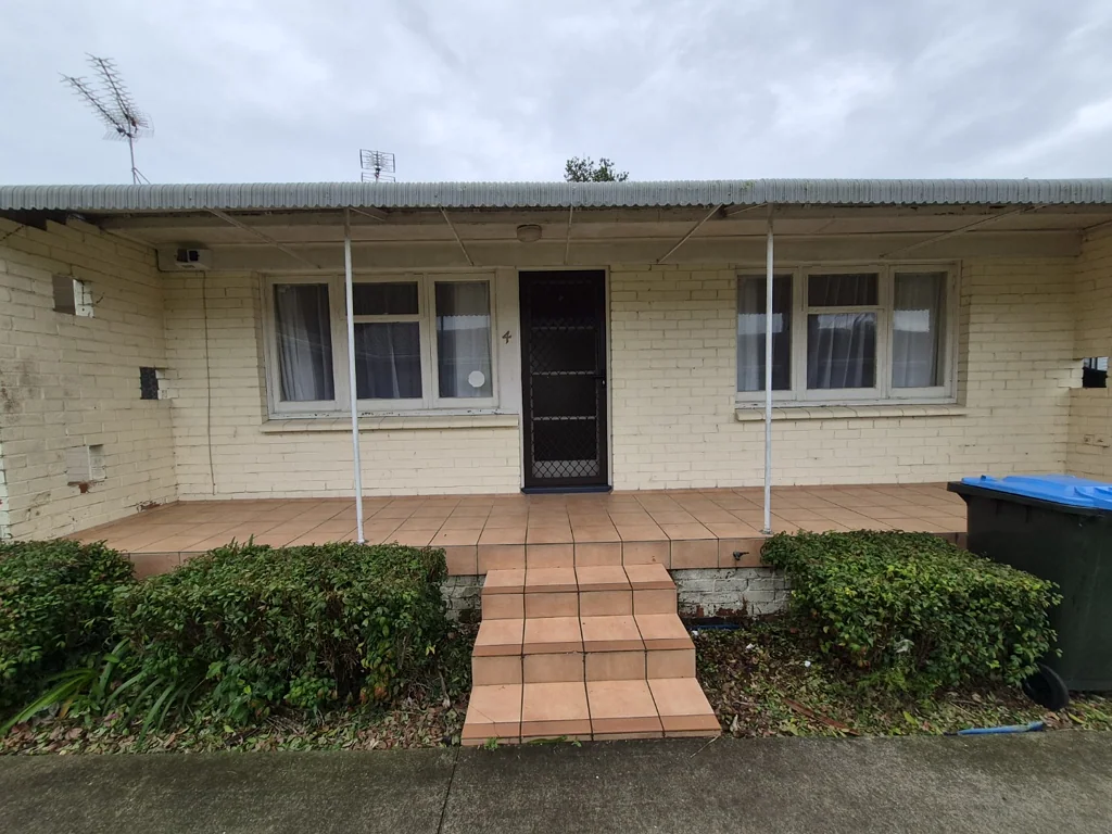 EPSOM :  Selwyn Road 2 Bedroom and study