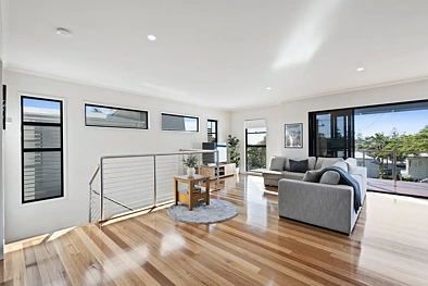 112 McFadden Street, Wynnum, QLD 4178, 5 Bedrooms, 3 Bathrooms, House