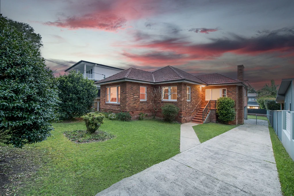 Collaroy 3Kwarto Premium opportunity on a level 686sqm beachside block