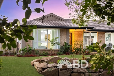 Narangba 4chambre Where Home Feels Like a Holiday - Pool, Space & Something Special