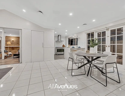 2 Elda Court, Cranbourne North, VIC 3977, 4部屋, 2バスルーム, House