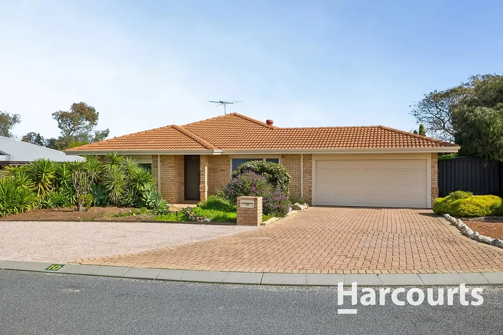 Quinns Rocks 4房  Huge Side Access - Potential Granny flat